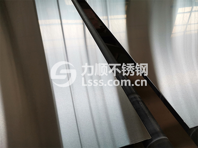 304拉丝板图片 304拉丝板加工